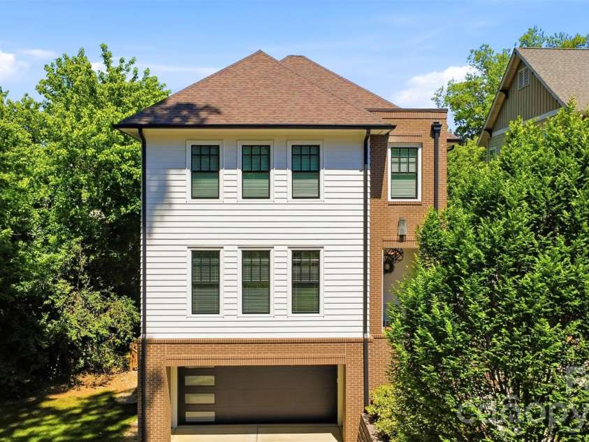630 Welker Street, Charlotte, NC 28204.  MLS# CAR4370275, YatesRealty ID 14951. 