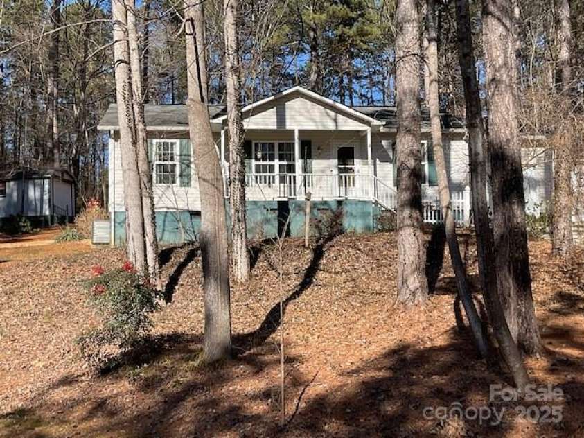 119 Creek View Road, Mooresville, NC 28117.  MLS# CAR4214612, YatesRealty ID 14954. 