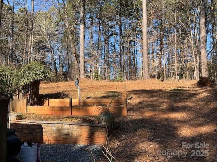 119 Creek View Road, Mooresville, NC 28117.  MLS# CAR4214612, YatesRealty ID 14954. 