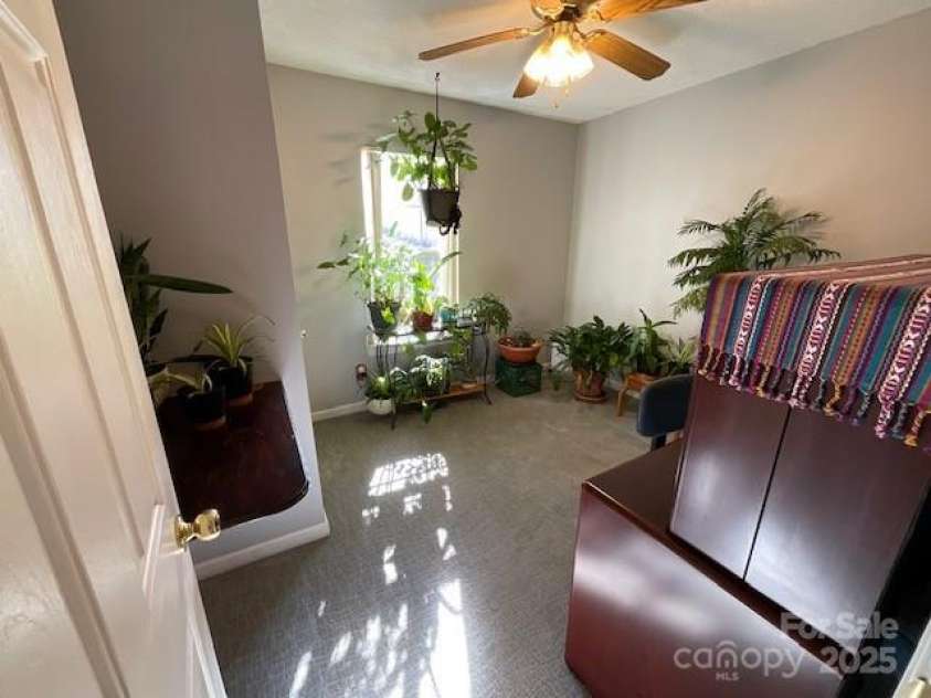 119 Creek View Road, Mooresville, NC 28117.  MLS# CAR4214612, YatesRealty ID 14954. 