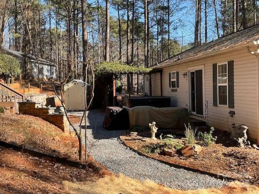 119 Creek View Road, Mooresville, NC 28117.  MLS# CAR4214612, YatesRealty ID 14954. 