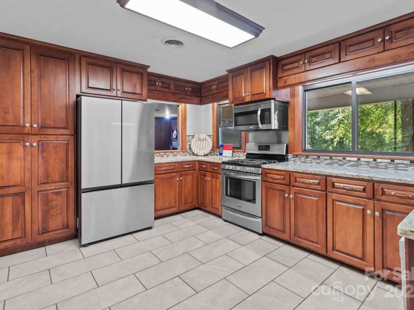 402 School Street, Rockwell, NC 28138.  MLS# CAR4253861, YatesRealty ID 14955. 