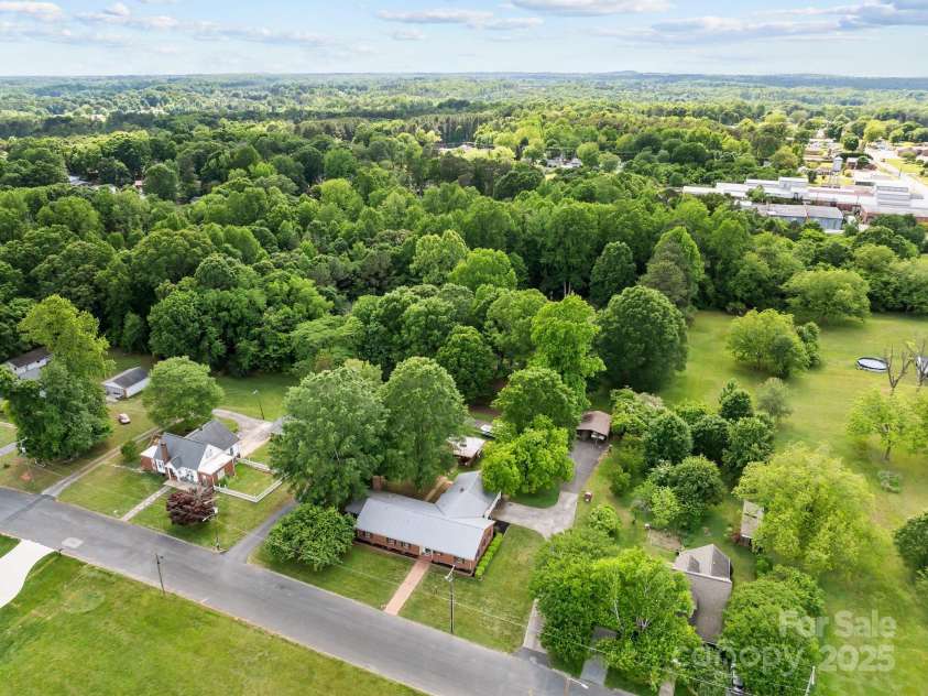 402 School Street, Rockwell, NC 28138.  MLS# CAR4253861, YatesRealty ID 14955. 