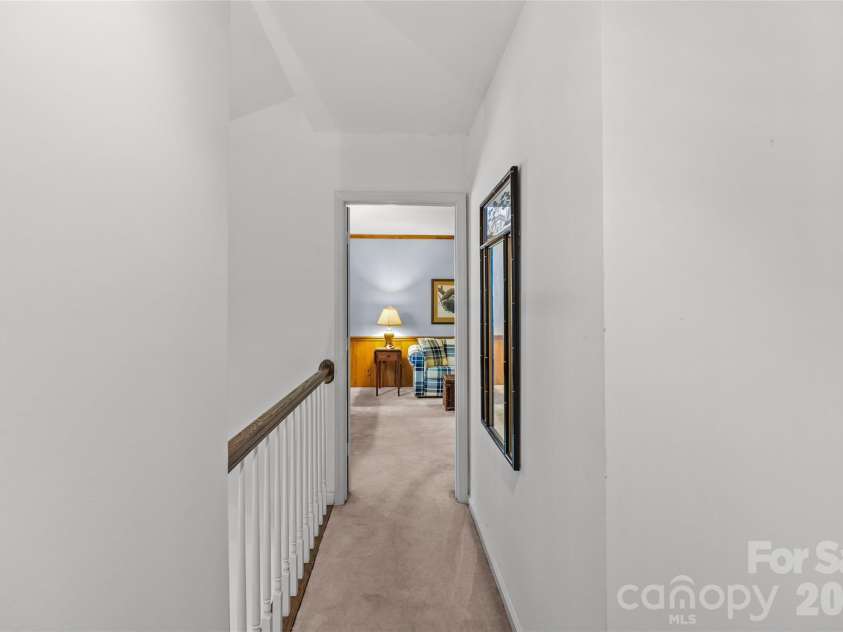 5120 Dunes Court, Charlotte, NC 28226.  MLS# CAR4367666, YatesRealty ID 14955. 2nd level hallway overlooks Great Room