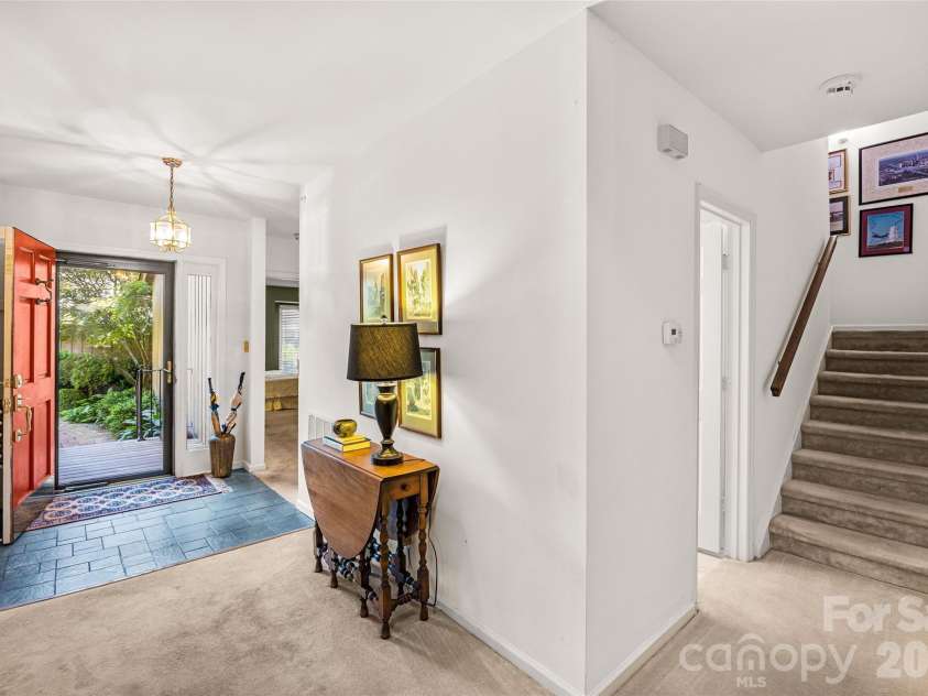 5120 Dunes Court, Charlotte, NC 28226.  MLS# CAR4367666, YatesRealty ID 14955. 