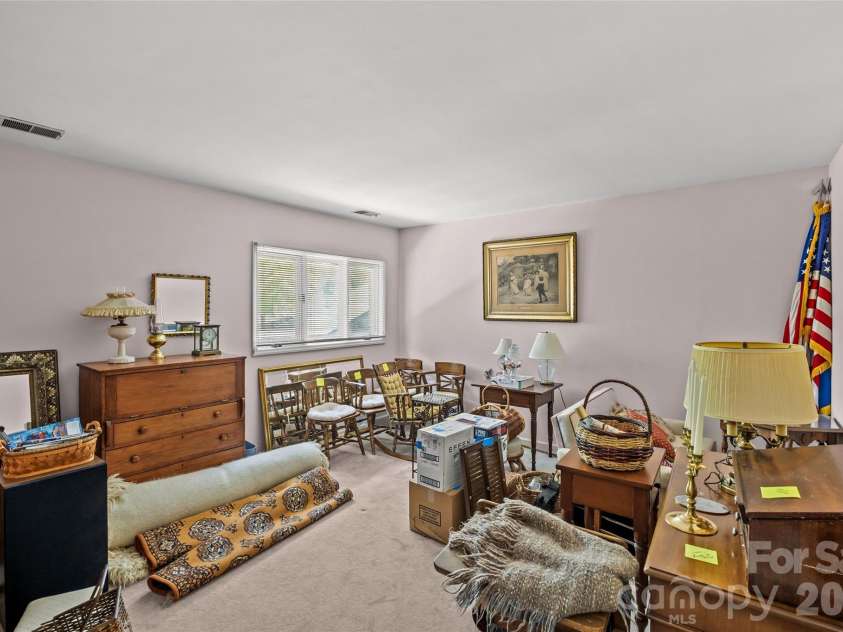 5120 Dunes Court, Charlotte, NC 28226.  MLS# CAR4367666, YatesRealty ID 14955. Bedroom 3 with large walk-in closet