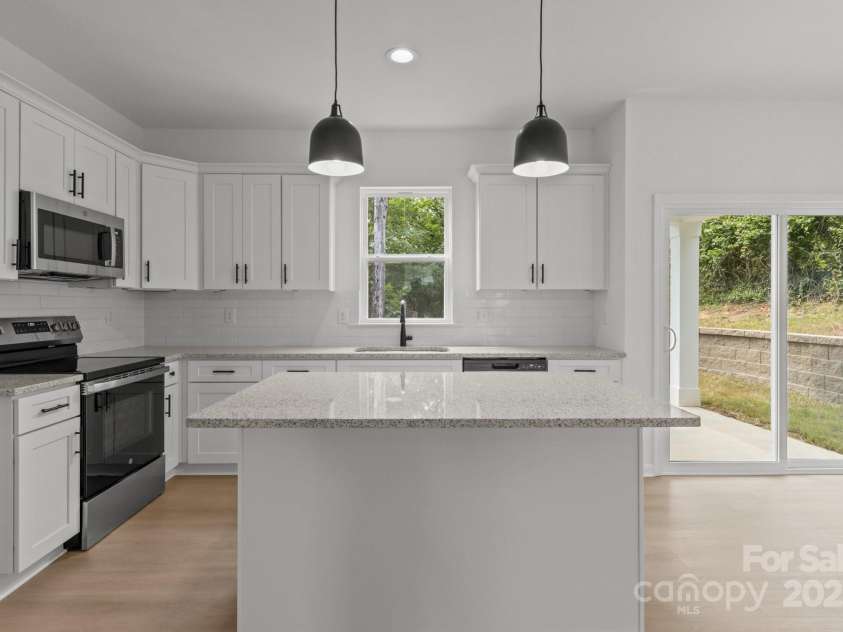 518 Herms Avenue, Mount Holly, NC 28120.  MLS# CAR4255099, YatesRealty ID 14956. 