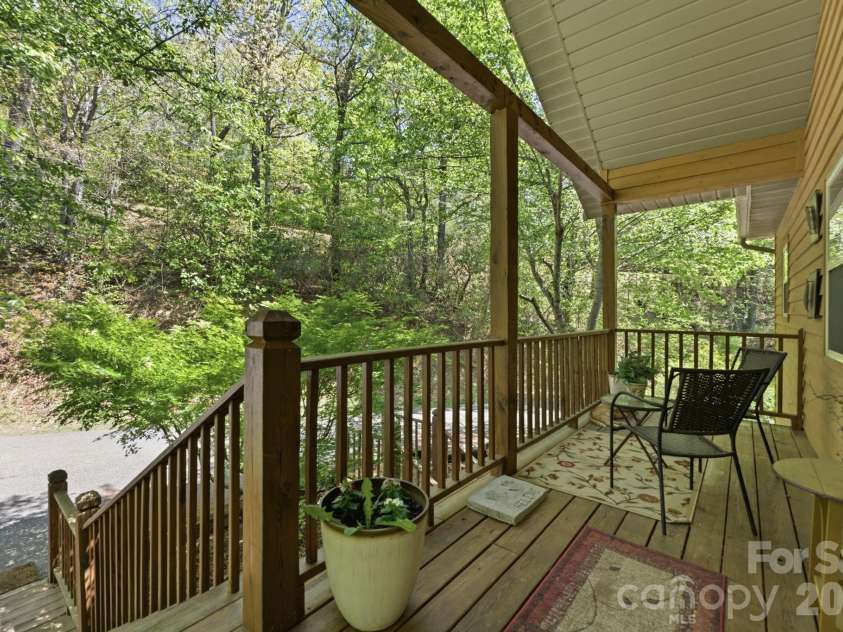 24 Pine Bluff Lane, Whittier, NC 28789.  MLS# CAR4371631, YatesRealty ID 14959. 