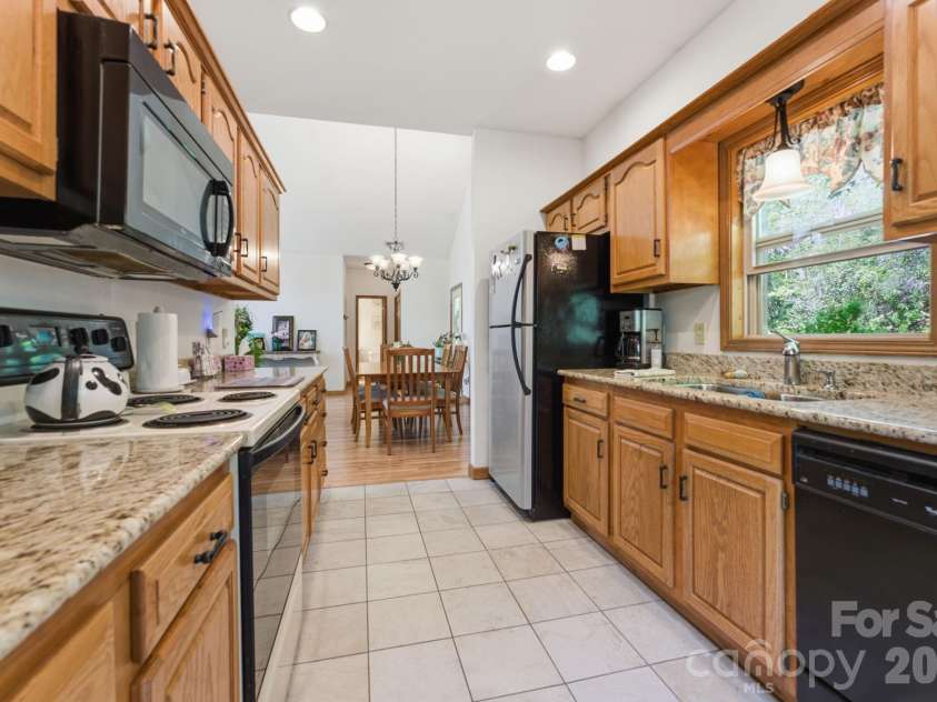 24 Pine Bluff Lane, Whittier, NC 28789.  MLS# CAR4371631, YatesRealty ID 14959. 