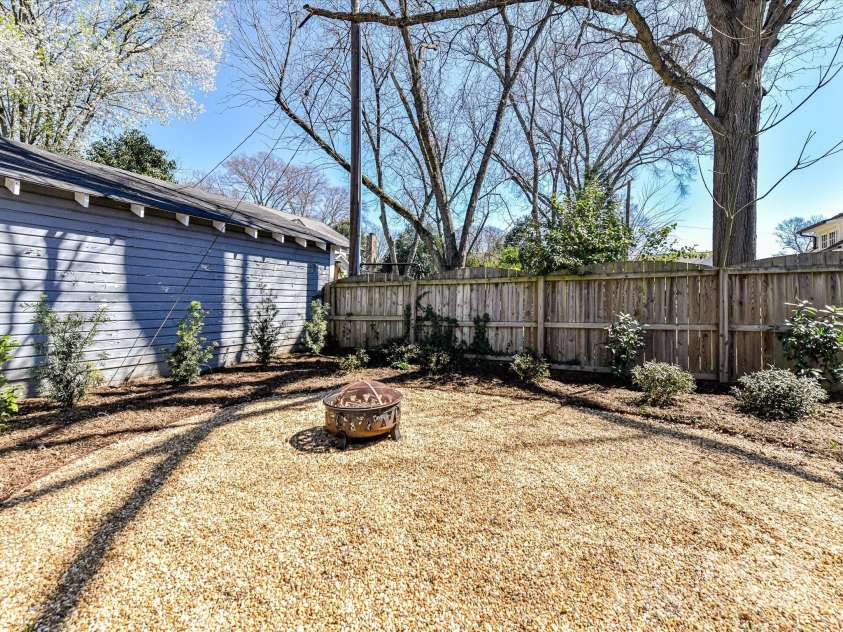 2919 Park Road, Charlotte, NC 28209.  MLS# CAR4230850, YatesRealty ID 14959. Backyard/Fire Pit Area