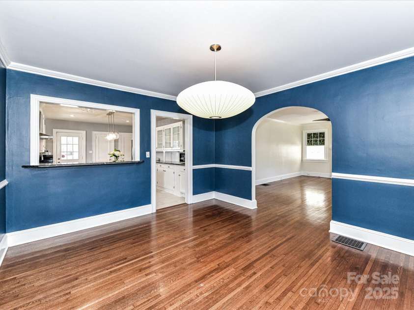 2919 Park Road, Charlotte, NC 28209.  MLS# CAR4230850, YatesRealty ID 14959. Dining Room