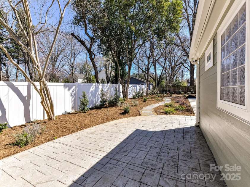 2919 Park Road, Charlotte, NC 28209.  MLS# CAR4230850, YatesRealty ID 14959. Patio at Back Door