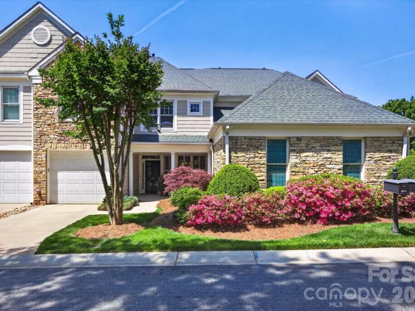 3310 Winged Foot Drive, Salisbury, NC 28144.  MLS# CAR4374287, YatesRealty ID 14960. 
