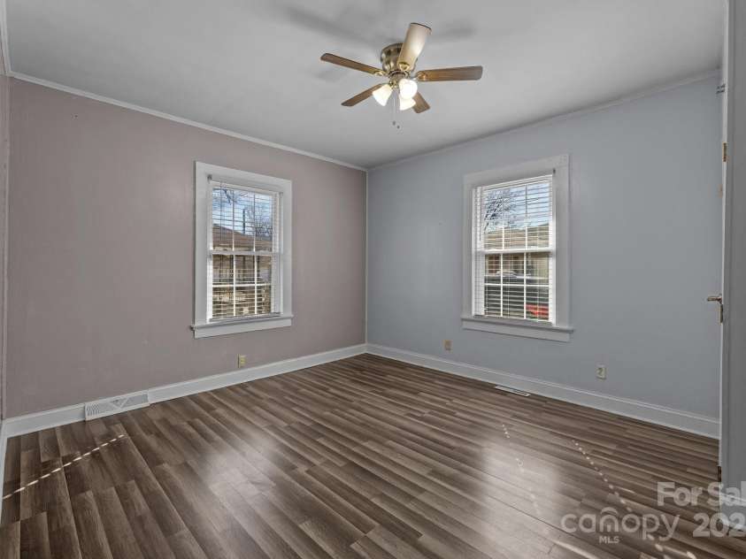 535 5th Street, Chester, SC 29706.  MLS# CAR4297832, YatesRealty ID 14960. 