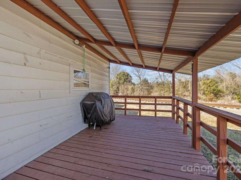 535 5th Street, Chester, SC 29706.  MLS# CAR4297832, YatesRealty ID 14960. 