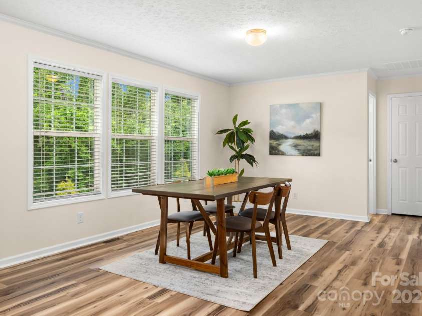 138 South Carolina Avenue, Hendersonville, NC 28739.  MLS# CAR4262799, YatesRealty ID 14961. 