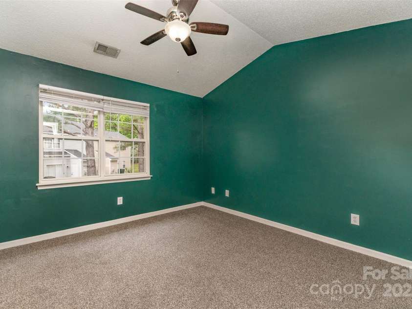 1720 Forest Side Lane, Charlotte, NC 28213.  MLS# CAR4248667, YatesRealty ID 14962. 