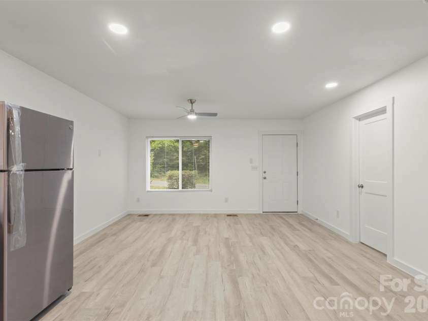 1224 Beale Street, Albemarle, NC 28001.  MLS# CAR4374352, YatesRealty ID 14963. 