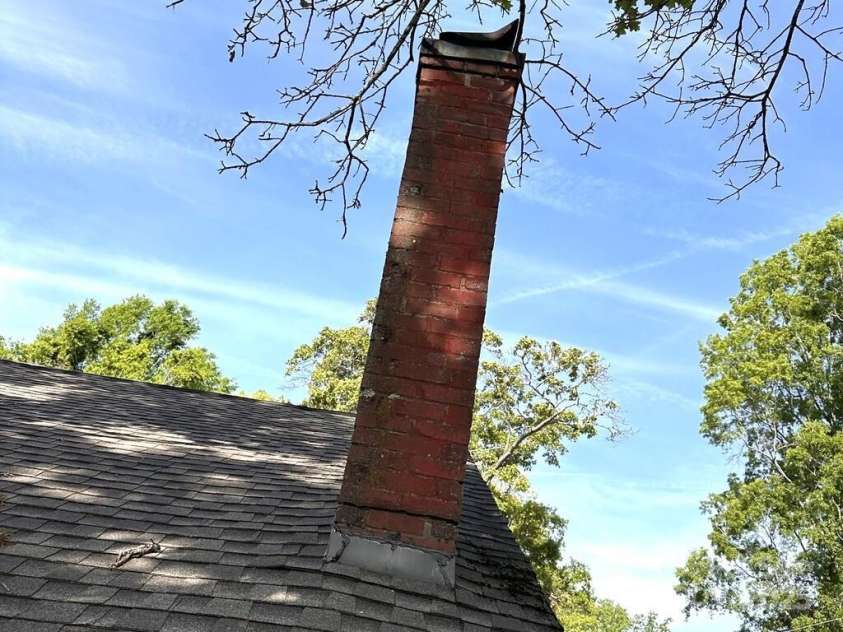 330 33rd Street, Hickory, NC 28602.  MLS# CAR4251603, YatesRealty ID 14964. 