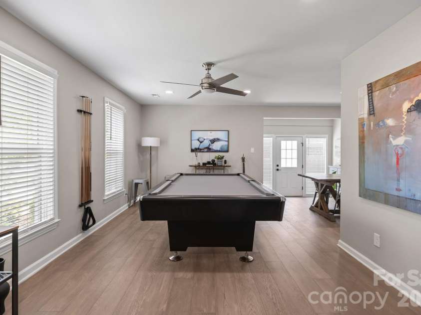 3910 Sulkirk Road, Charlotte, NC 28210.  MLS# CAR4367960, YatesRealty ID 14965. 