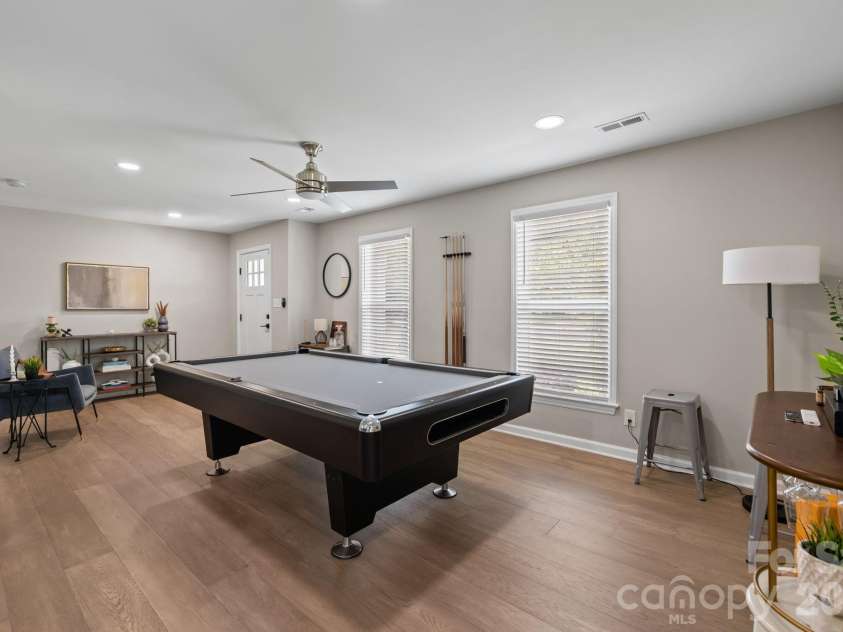 3910 Sulkirk Road, Charlotte, NC 28210.  MLS# CAR4367960, YatesRealty ID 14965. 