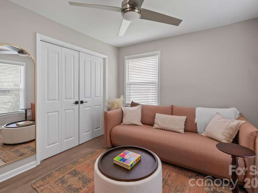 3910 Sulkirk Road, Charlotte, NC 28210.  MLS# CAR4367960, YatesRealty ID 14965. 