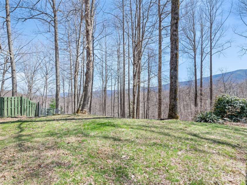 401 Tipstill Cove, Waynesville, NC 28786.  MLS# CAR4355703, YatesRealty ID 14966. 