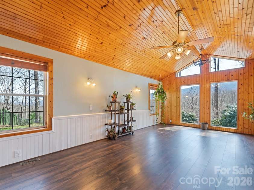 401 Tipstill Cove, Waynesville, NC 28786.  MLS# CAR4355703, YatesRealty ID 14966. Primary Bedroom