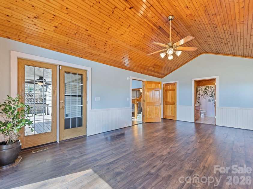 401 Tipstill Cove, Waynesville, NC 28786.  MLS# CAR4355703, YatesRealty ID 14966. Primary Bedroom