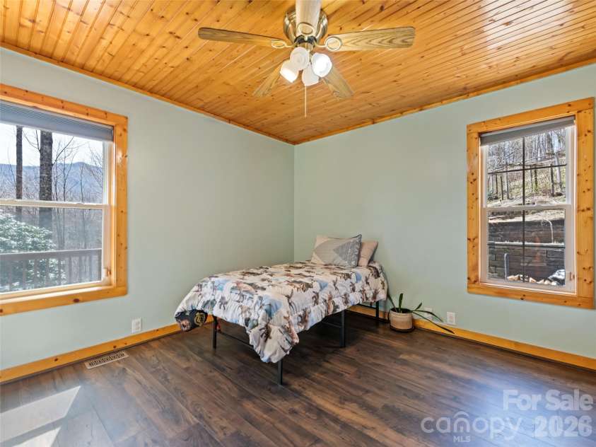 401 Tipstill Cove, Waynesville, NC 28786.  MLS# CAR4355703, YatesRealty ID 14966. Third Bedroom