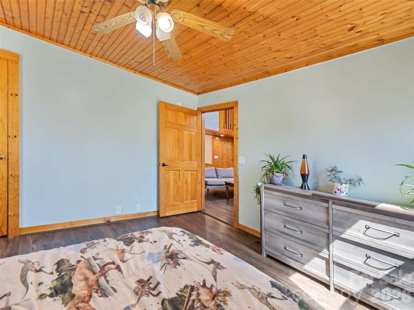 401 Tipstill Cove, Waynesville, NC 28786.  MLS# CAR4355703, YatesRealty ID 14966. Third Bedroom