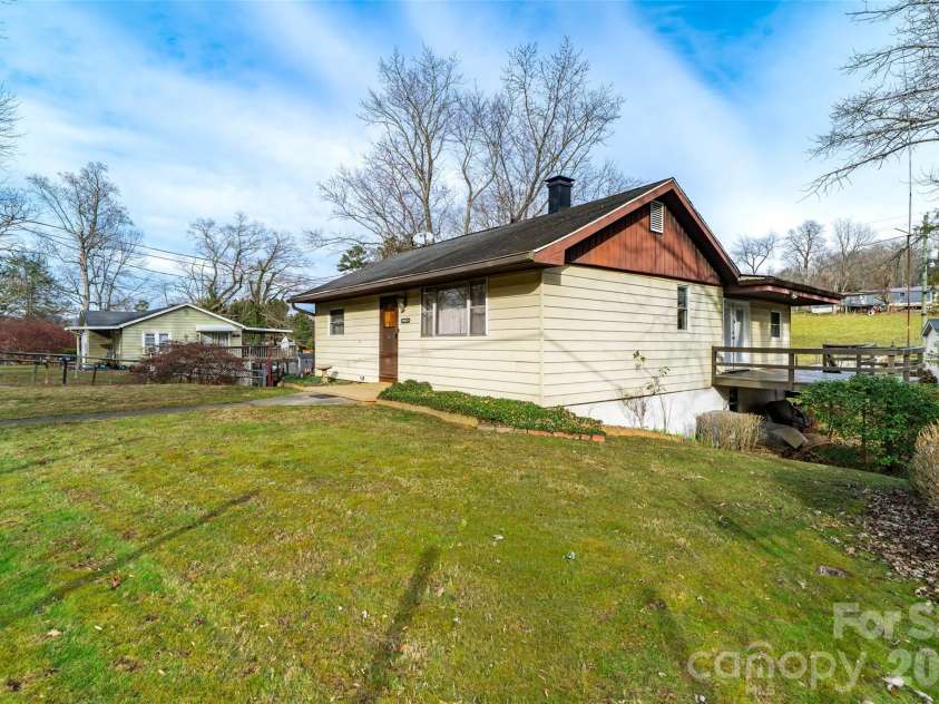298 School Road, Asheville, NC 28803.  MLS# CAR4329443, YatesRealty ID 14967. 