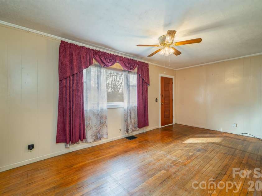 298 School Road, Asheville, NC 28803.  MLS# CAR4329443, YatesRealty ID 14967. 