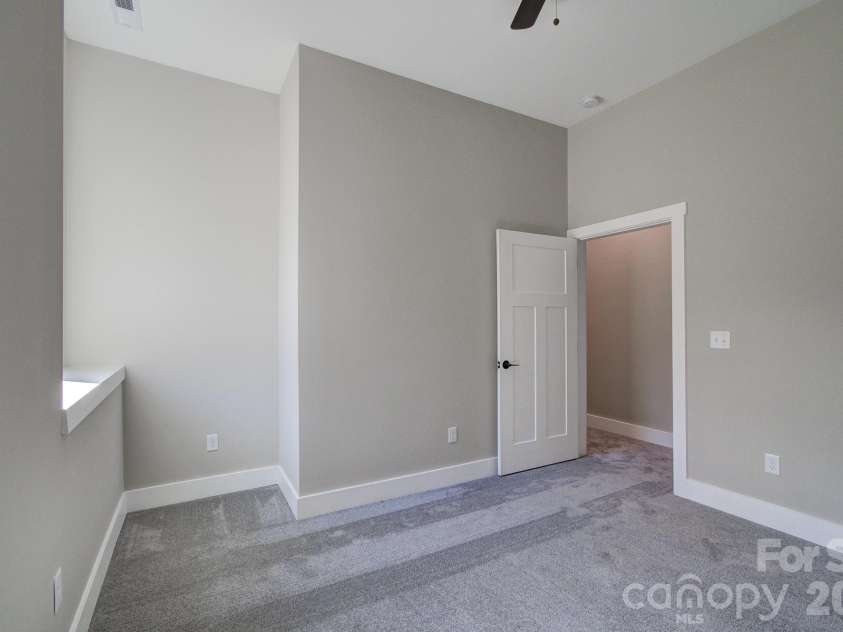 147 Northbend Drive, Asheville, NC 28804.  MLS# CAR4353715, YatesRealty ID 14968. 