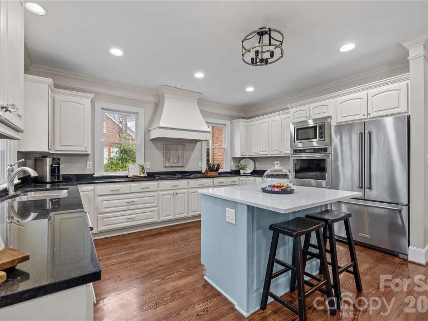 1009 Honors Court, Waxhaw, NC 28173.  MLS# CAR4349814, YatesRealty ID 14969. 