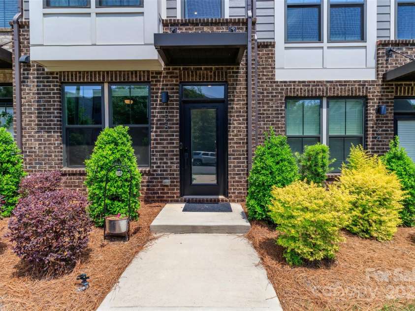 628 Uwharrie River Road, Charlotte, NC 28211.  MLS# CAR4263517, YatesRealty ID 14969. 