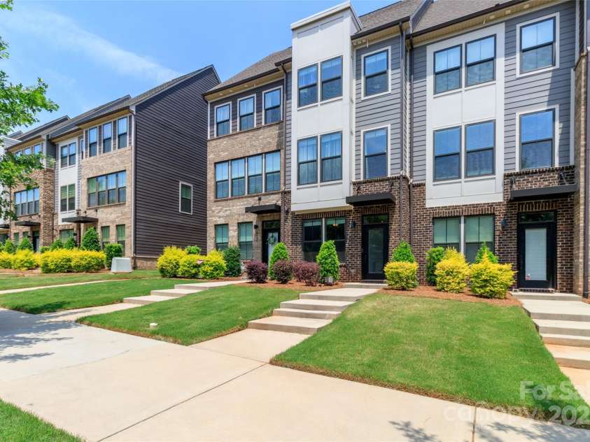 628 Uwharrie River Road, Charlotte, NC 28211.  MLS# CAR4263517, YatesRealty ID 14969. 