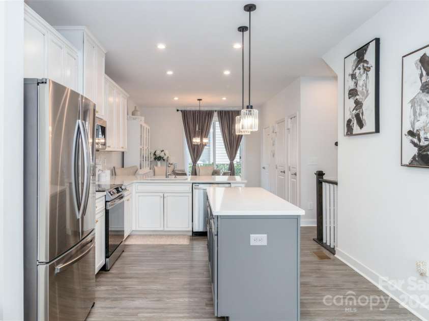 628 Uwharrie River Road, Charlotte, NC 28211.  MLS# CAR4263517, YatesRealty ID 14969. 