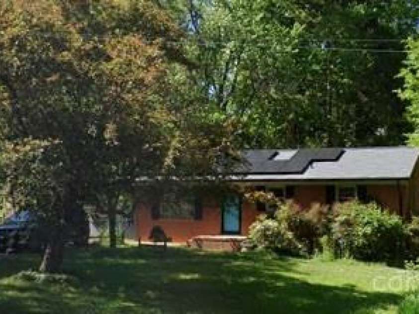 113 Vina Place, Mount Holly, NC 28120.  MLS# CAR4332085, YatesRealty ID 1497. 