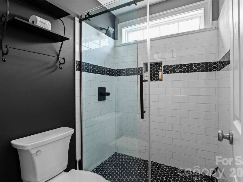 1180 Riverview Road Extension, Lexington, NC 27292.  MLS# CAR4344362, YatesRealty ID 1497. 