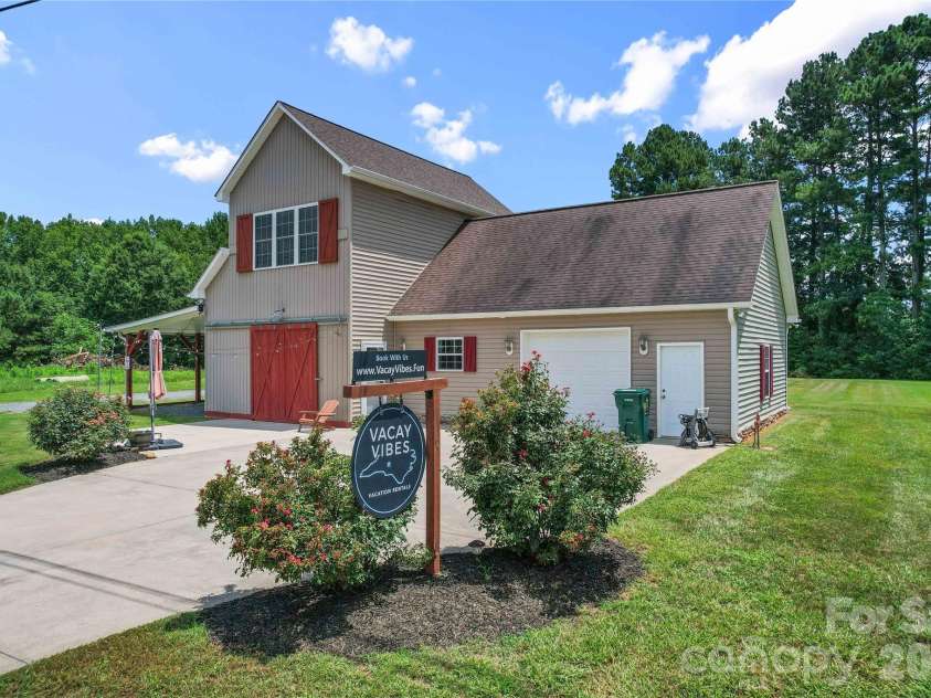 1180 Riverview Road Extension, Lexington, NC 27292.  MLS# CAR4344362, YatesRealty ID 1497. 