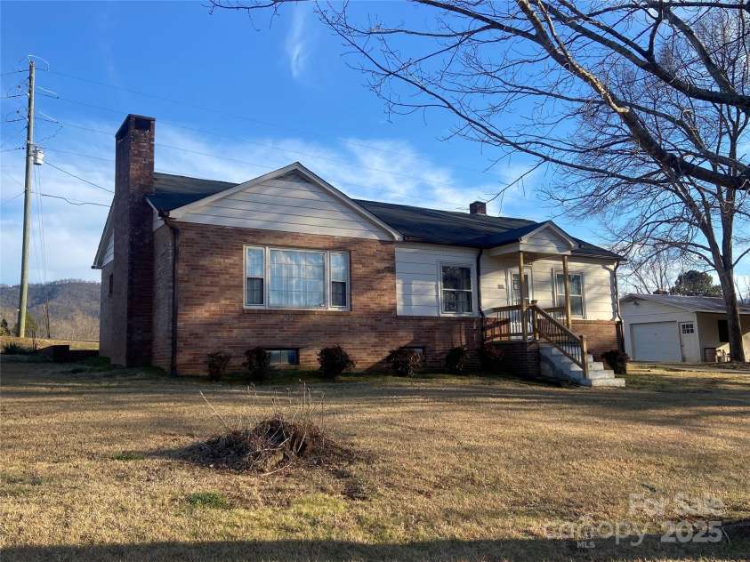 4785 Duckworth Circle, Morganton, NC 28655.  MLS# CAR4227384, YatesRealty ID 1497. 