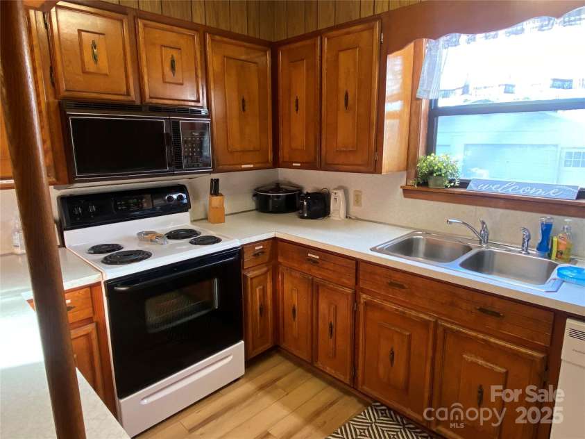 4785 Duckworth Circle, Morganton, NC 28655.  MLS# CAR4227384, YatesRealty ID 1497. 