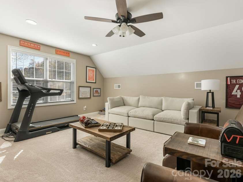 3524 Chevington Road, Charlotte, NC 28226.  MLS# CAR4371965, YatesRealty ID 14971. Bonus Room
