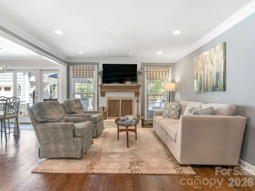 3524 Chevington Road, Charlotte, NC 28226.  MLS# CAR4371965, YatesRealty ID 14971. Den