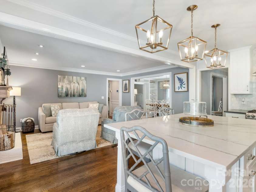 3524 Chevington Road, Charlotte, NC 28226.  MLS# CAR4371965, YatesRealty ID 14971. Kitchen/Den