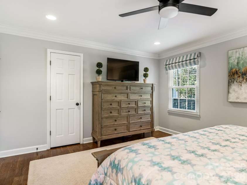 3524 Chevington Road, Charlotte, NC 28226.  MLS# CAR4371965, YatesRealty ID 14971. Primary Bedroom