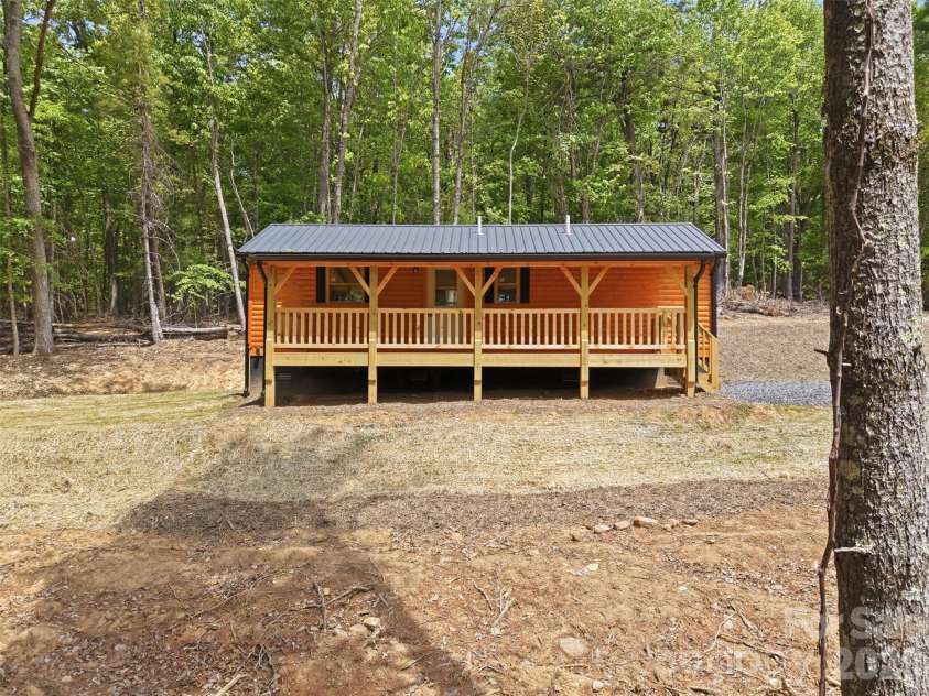 387 Tree Top Circle, Fleetwood, NC 28626.  MLS# CAR4370582, YatesRealty ID 14972. 