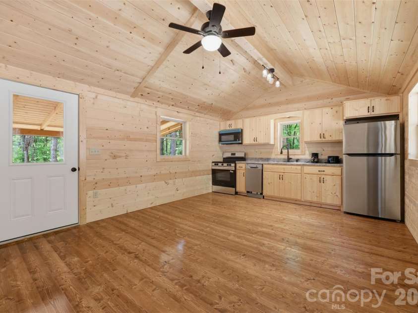 387 Tree Top Circle, Fleetwood, NC 28626.  MLS# CAR4370582, YatesRealty ID 14972. 