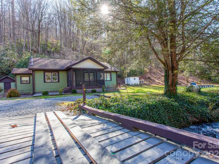 7150 Yellow Creek Road, Robbinsville, NC 28771.  MLS# CAR4263618, YatesRealty ID 14974. 